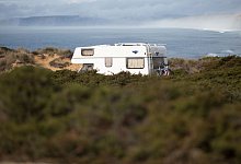 Urlaub mit Camper - Florian Schuh/dpa-tmn