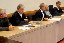 Hausverwalterin aus Lage vor Gericht - Janet König