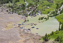 Gletscherabbruch im Wallis - Jean-Christophe Bott/KEYSTONE/dpa