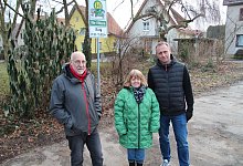 Elternhaltestelle - Nadine Uphoff