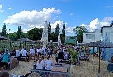 Rudelgucken am "Salina Beach" an der Diskothek Glashaus in Bad Salzuflen. - Glashaus
