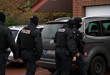 Razzia - -/tv7news/dpa