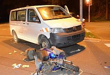 Rollerfahrer schwer verletzt - FOTO: ANDREAS EICKHOFF