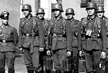 angetreten - Repro: Wulf Daneyko