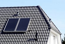 Nach dem Winter sollte die Solaranlage &uuml;berpr&uuml;ft werden - Foto: Andrea Warnecke/dpa-tmn