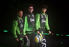 Nico Hülkenberg (l) und Gabriel Bortoleto (r) - Bradley Collyer/PA Wire/dpa