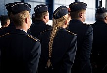 Frisuren bei der Bundeswehr - Foto: Maja Hitij/dpa