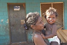 Mutter und Kind - Foto: Lucy Hughes Jones/AAP/dpa