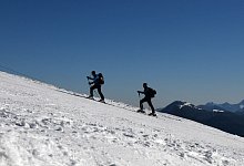 Skibergsteigen in Bayern - Foto: Tobias Hase/dpa