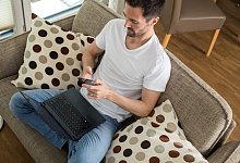 Ger&auml;teleben verl&auml;ngern - Christin Klose/dpa-tmn