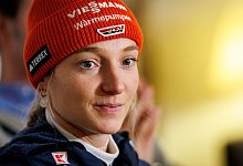 Skispringerin Schmid beendet nach Saison ihre Karriere - Daniel Karmann/dpa
