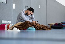 Schwieriger Wohnungsmarkt - Studenten schlafen in Turnhalle - Guido Kirchner/dpa