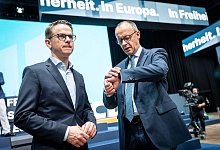 36. Bundesparteitag der CDU Deutschlands in Berlin 2024 Friedrich Merz (rechts) mit Carsten Linnemann;36. Bundesparteita - imago/Chris Emil Janßen