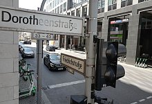 Dorotheenstra&szlig;e im Berliner Regierungsviertel - J&ouml;rg Carstensen/dpa