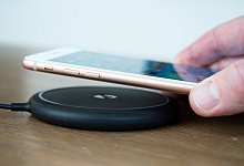 Gut aufgelegt spart Strom - Foto: Andrea Warnecke/dpa-tmn