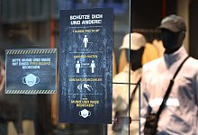 Bekleidungsgesch&auml;ft - Foto: Karl-Josef Hildenbrand/dpa