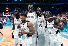 Paris 2024 - Basketball - Michael Conroy/AP
