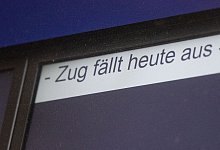 Zugausfall - Marijan Murat/dpa/Symbolbild