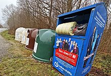 Altkleidercontainer - 1 - Nicole Ellerbrake/Archivfoto