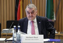 Herbert Reul - David Young/dpa