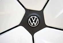 Neue Konzernstrategie bei Volkswagen - Foto: Julian Stratenschulte/dpa