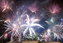 Silvester: Neujahrsgr&uuml;&szlig;e - Foto: Ralf Hirschberger/zb/dpa