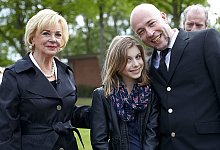 Im Einsatz f&uuml;r die Schlaganfall-Hilfe - FOTO: BERTELSMANN AG