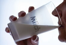 Milch - Peter Steffen/dpa