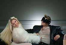 Musik - «Atzen & Barbies» von Shirin David und Ski Aggu - -/Universal Music GmbH/dpa