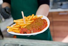 Vegane Currywurst - picture alliance / dpa