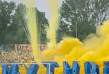 Pyro-Einsatz - Hendrik Schmidt/dpa