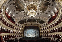 Staatsoper in Prag - Foto: V&iacute;t im&aacute;nek/CTK/dpa