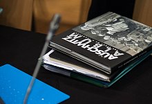 Auschwitz-Buch - dpa