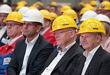 Bundeskanzler Scholz besucht Meyer Werft - Markus Hibbeler/dpa