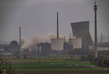 Sprengung Kühltürme Kernkraftwerkes Gundremmingen - Peter Kneffel/dpa