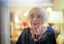 Interview mit Margot Friedl&auml;nder - Kay Nietfeld/dpa