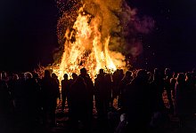 Osterfeuer in Brandenburg - Frank Hammerschmidt/dpa