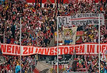 1. FC Köln - Fan-Proteste - Uwe Anspach/dpa