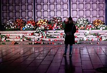 Gedenken in Berlin - Foto: Hannibal Hanschke/Reuters/Pool/dpa