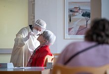 Corona-Test - Foto: Sebastian Gollnow/dpa