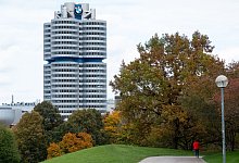 BMW-Zentrale - Foto: Daniel Josling/dpa