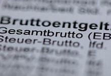 Lohnabrechnung - Jens B&uuml;ttner/dpa-Zentralbild/dpa