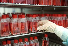 Gewebebank - Bernd Wüstneck/dpa-Zentralbild/dpa