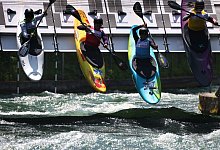 Kanu-Cross - Karl-Josef Hildenbrand/dpa