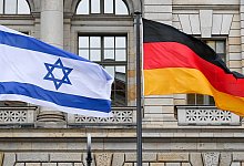 Flaggen von Israel und Deutschland - Jens Kalaene/dpa-Zentralbild/ZB
