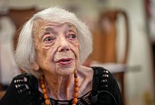 Interview mit Margot Friedl&auml;nder - Kay Nietfeld/dpa