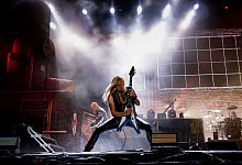 Gitarrist Richie Faulkner von Judas Priest beim WOA - Wacken Open Air. - Frank Molter/dpa