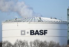 BASF in Ludwigshafen - Foto: Uwe Anspach/dpa