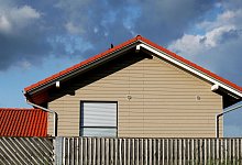 Ein Einfamilienhaus in einem Neubaugebiet - Karl-Josef Hildenbrand/dpa-tmn