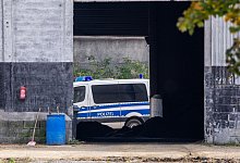 Polizeiaktion nach Fund des toten Fabian - Jens Büttner/dpa